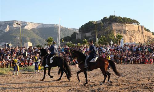 /Esp/Cosas_que_hacer/Fiestas/PublishingImages/Moros y Cristianos en honor a San Roque/9.jpg