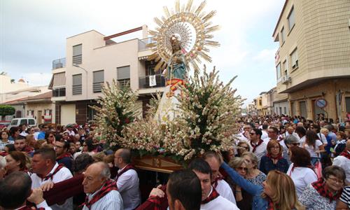 /Esp/Cosas_que_hacer/Fiestas/PublishingImages/Romería en honor de la Virgen del Pilar/13.jpg