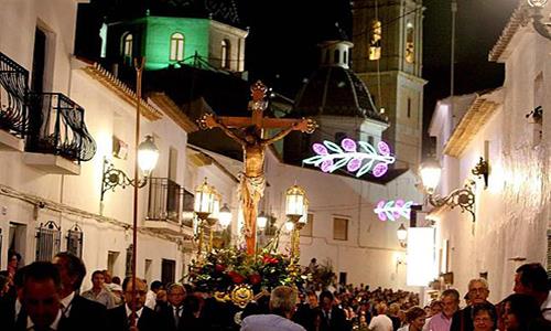 /Esp/Cosas_que_hacer/Fiestas/PublishingImages/en honor al Santisimo Cristo del Sagrario y Moros i Cristians en honor de Sant Blai/10.jpg